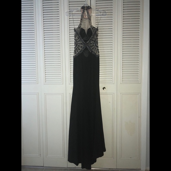 Prom dress - Picture 4 of 4